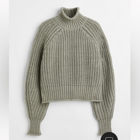 NWT H&M Women’s Green Chunky Knit Cropped Turtleneck Sweater | Size: S - Picture 10 of 10